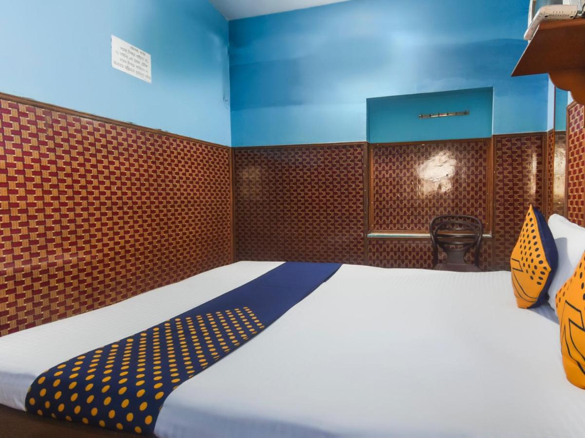 Oyo Flagship 74392 Hotel Mahesh Residency Haiderabad Buitenkant foto