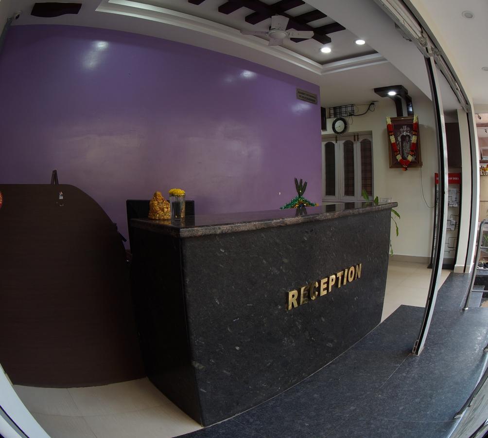 Oyo Flagship 74392 Hotel Mahesh Residency Haiderabad Buitenkant foto